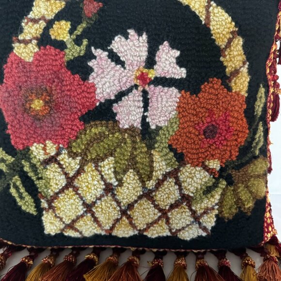 Vtg MCM Hand Hooked Wool Throw Toss Pillow Flower Basket 17x17" Cushion Tasseled - Picture 3 of 16